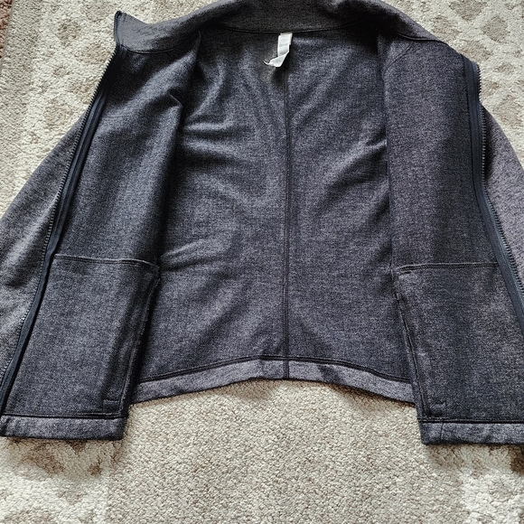 Under Armour Studio Lux Fitted Jacket - Picture 7 of 12